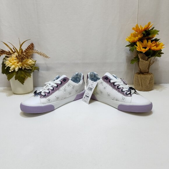 Disney Stitch Low Top Sneakers Womens 9 Lace-Up Glitter Accents Charm Keychain - Picture 3 of 9